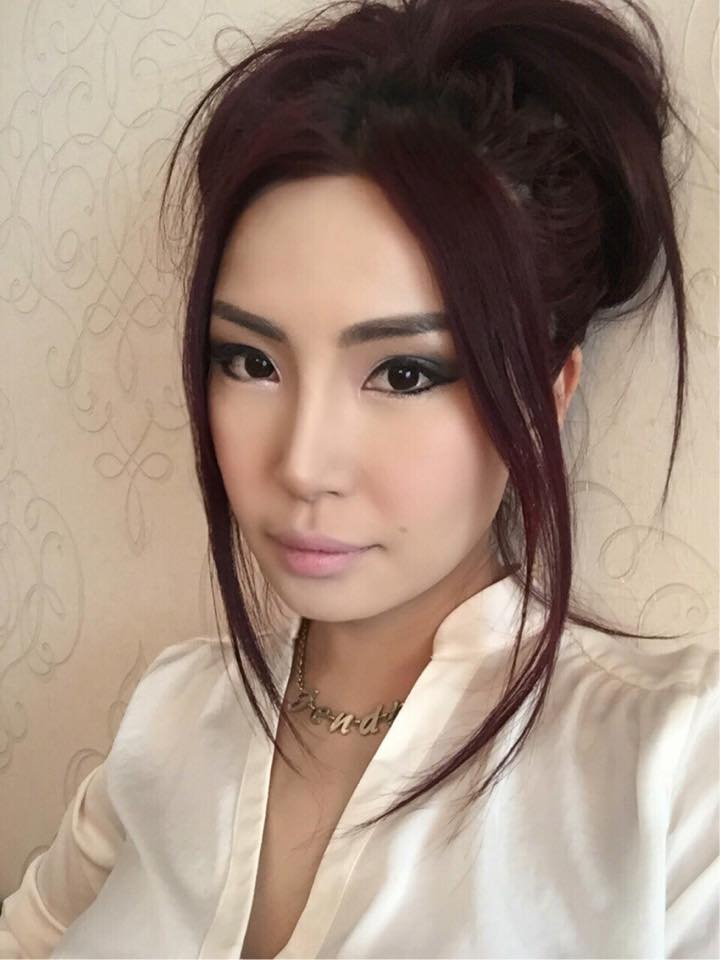 Хөөрхөн Ану “хөл хүнд төрхөө нууцлах”-гүй байхаар шийджээ /фото/